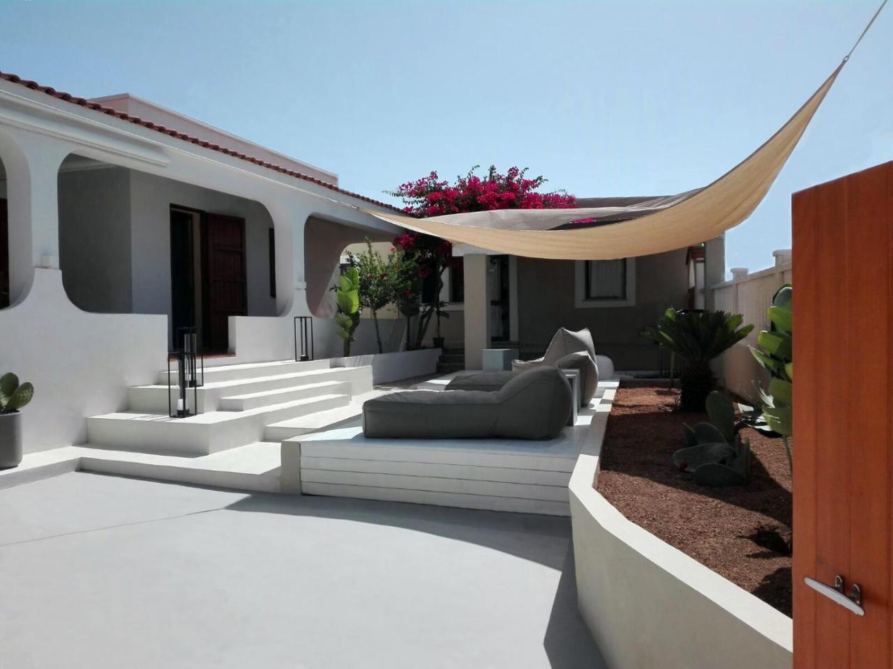 La Casa Al Mare Bed & Breakfast Lampedusa Exterior photo